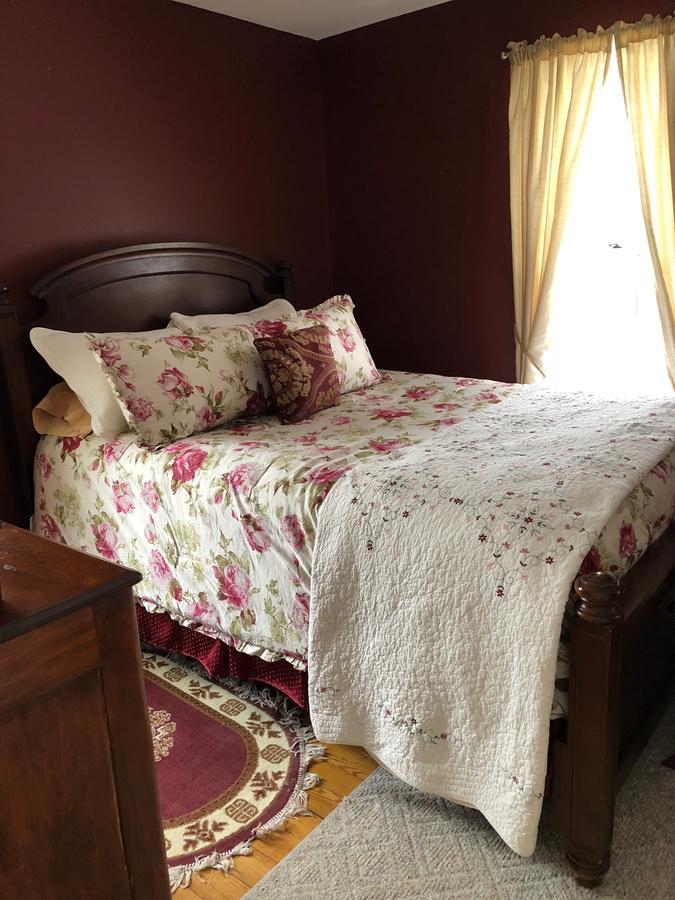 Country Suite B & B Windham Exterior photo